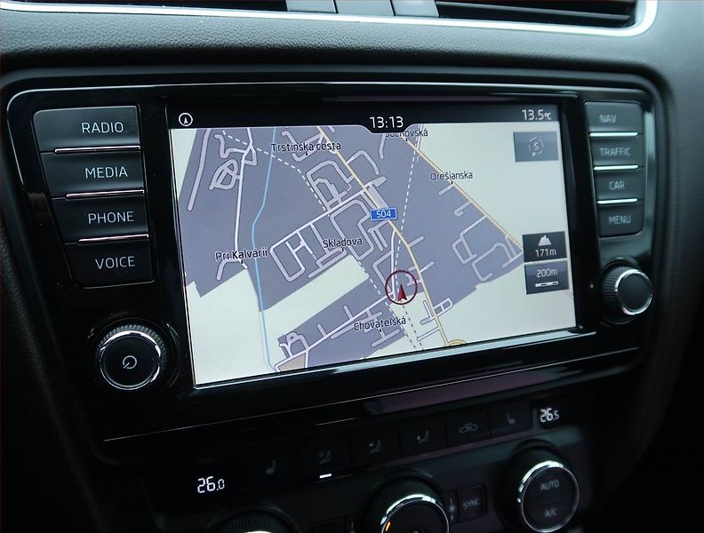 Škoda Octavia (2015) Laurin&Klement 2.0 TDI, 4X4 - fotka 13 z 19