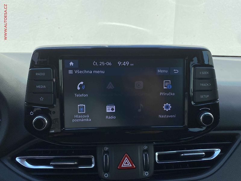 Hyundai i30 (2023) 1.0 T-GDi, ČR, Smart, AT - fotka 16 z 19