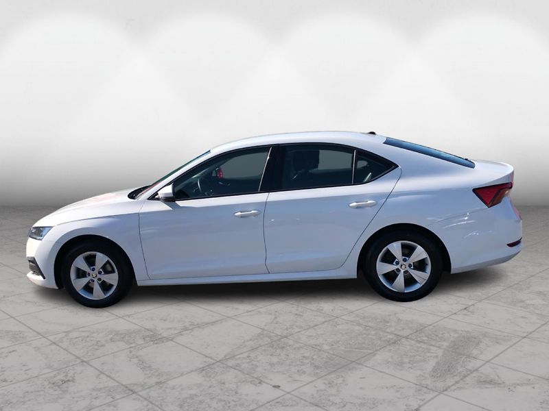 Škoda Octavia 2.0 TDI Ambition - fotka 3 z 28