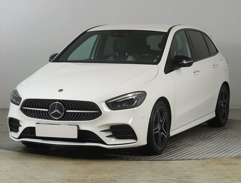 Mercedes-Benz Třídy B (2019) AMG line B 200 - fotka 2 z 25