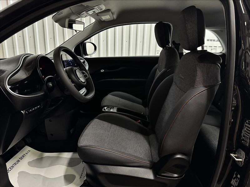 Fiat 500e ELECTRIC DRIVE 70kW ICON - fotka 28 z 38