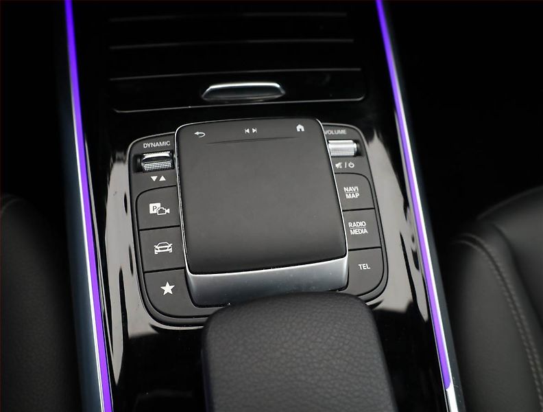 Mercedes-Benz GLA (2022) 180 d - fotka 11 z 19