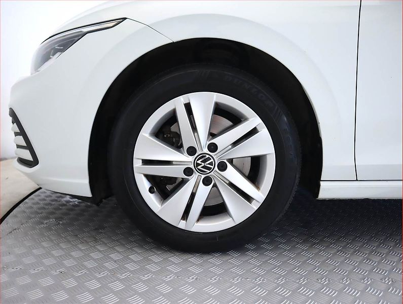 Volkswagen Golf (2021) Life 2.0 TDI, Serv.kniha, Navi - fotka 15 z 23