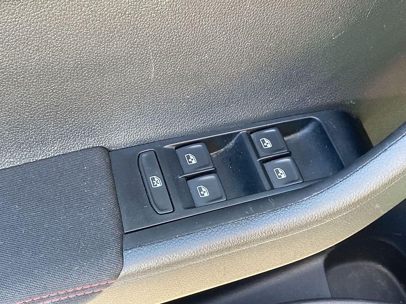 Škoda Fabia (2018) 1.0 TSI Style + - fotka 17 z 32