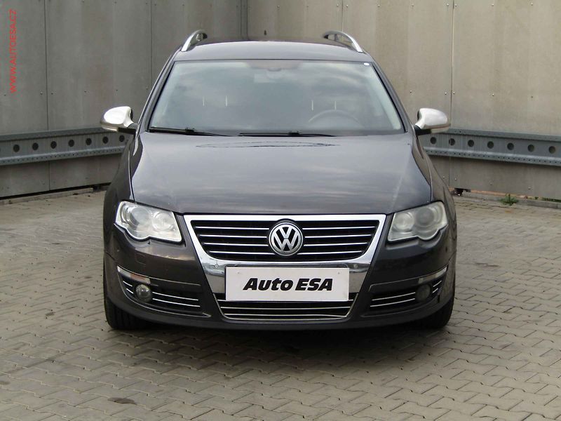 Volkswagen Passat (2010) 2.0TDi, Navigace - fotka 2 z 18