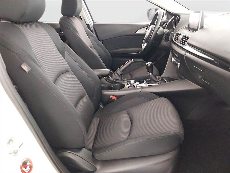 Mazda 3 (2015) 2.0 Skyactiv-G, Serv.kniha - fotka 9 z 23