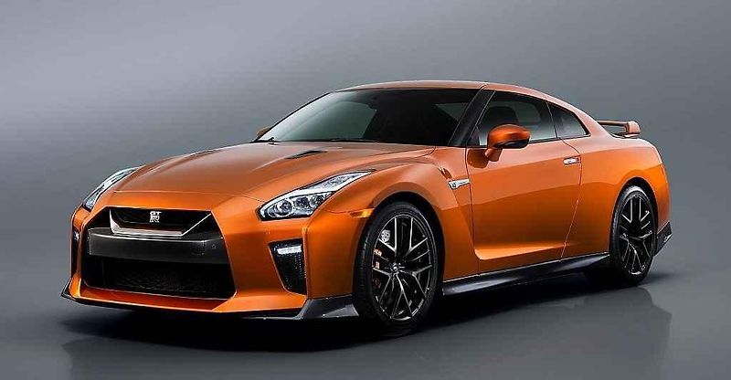 Nissan GT-R.