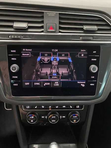 Volkswagen Tiguan 2.0 TSi 4x4 DSG REZERVACE  - fotka 32 z 37