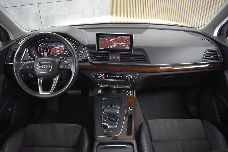 Audi Q5 40 TDI 4x4*AIR*TAŽNÉ*KAMERA360 - fotka 7 z 46