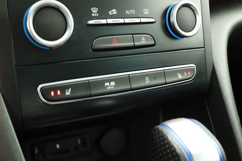 Renault Mégane (2017) 1.6 TCe GT, Automat, Navi - fotka 16 z 18