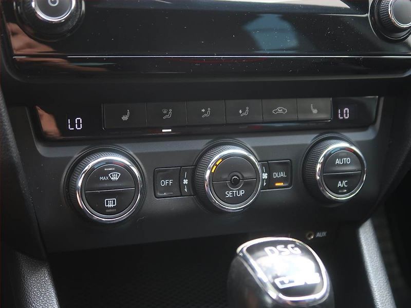 Škoda Octavia (2015) 2.0 TDI, Automat, Kůže, Navi - fotka 15 z 16