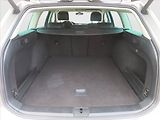 Volkswagen Passat (2017) 2.0 TDI, Automat, Kůže, Navi - náhled 14