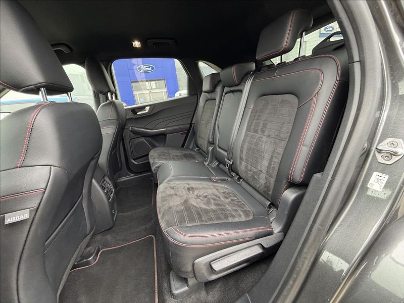 Ford Kuga 2,5 HEV ST-Line X AUT - fotka 14 z 33