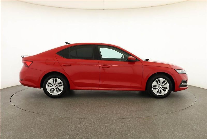 Škoda Octavia (2021) Ambition Plus 2.0 TDI, Automat - fotka 6 z 21