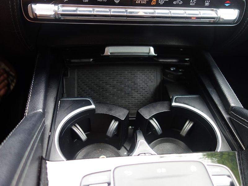 Mercedes-Benz GLE (2021) 400d*4M*AMG*PAN*WEBASTO*TOP*CZ - fotka 22 z 50
