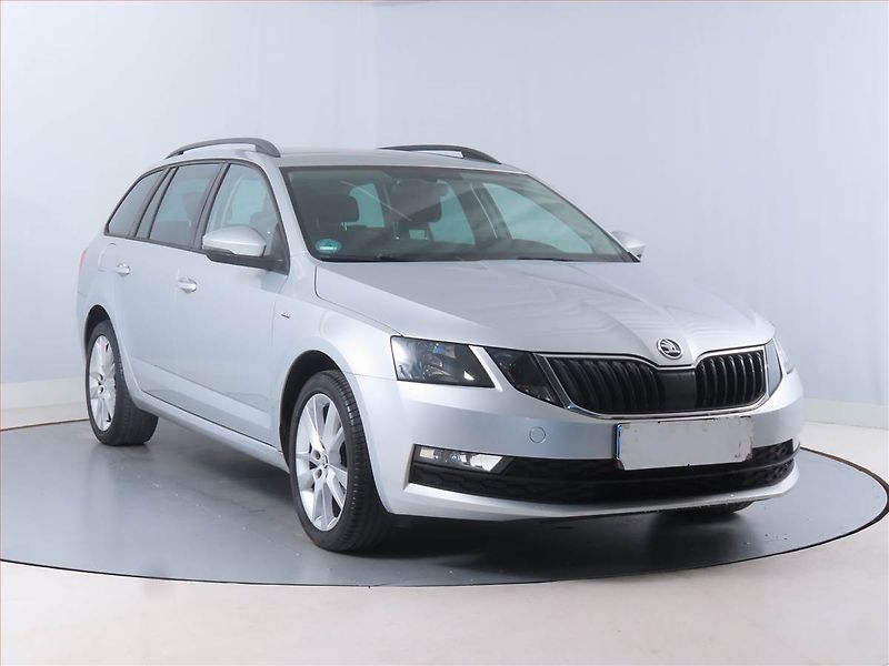 Škoda Octavia (2017) 1.0 TSI, Navi, Tempomat - fotografie inzerátu