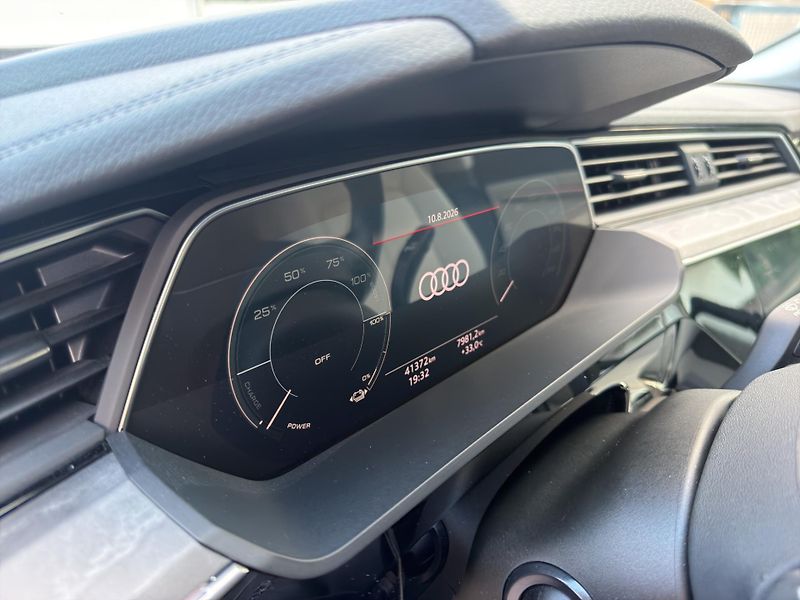 Audi Q8 e-tron (2024) Audi Etron Q8 Sportback - fotka 11 z 27