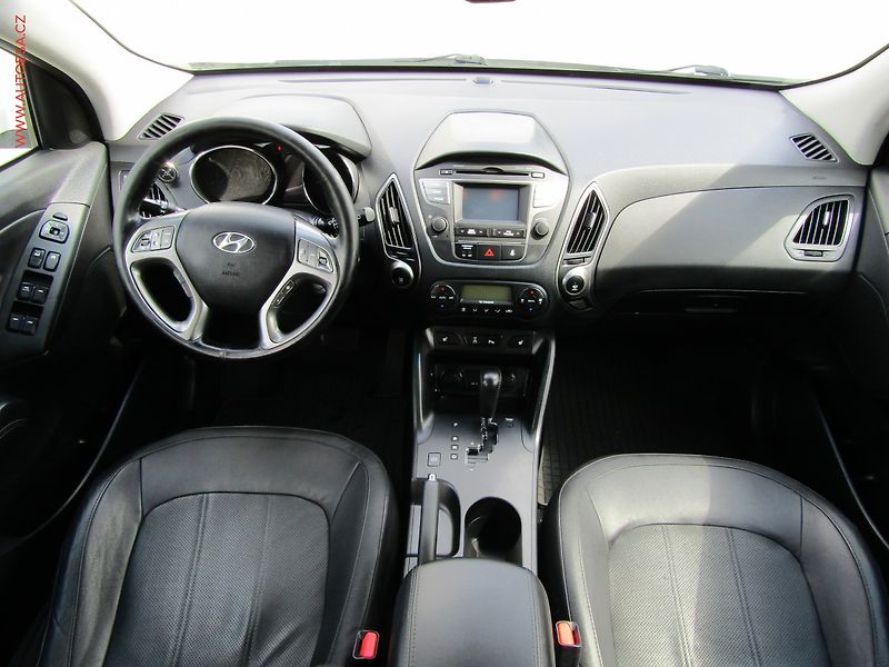 Hyundai ix35 (2014) 2.0 CRDi 4WD, ČR, servis - fotka 8 z 23