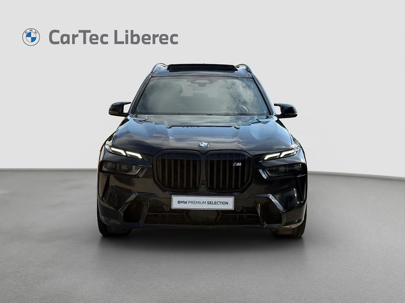 BMW X7 M60i xDrive - fotka 18 z 21