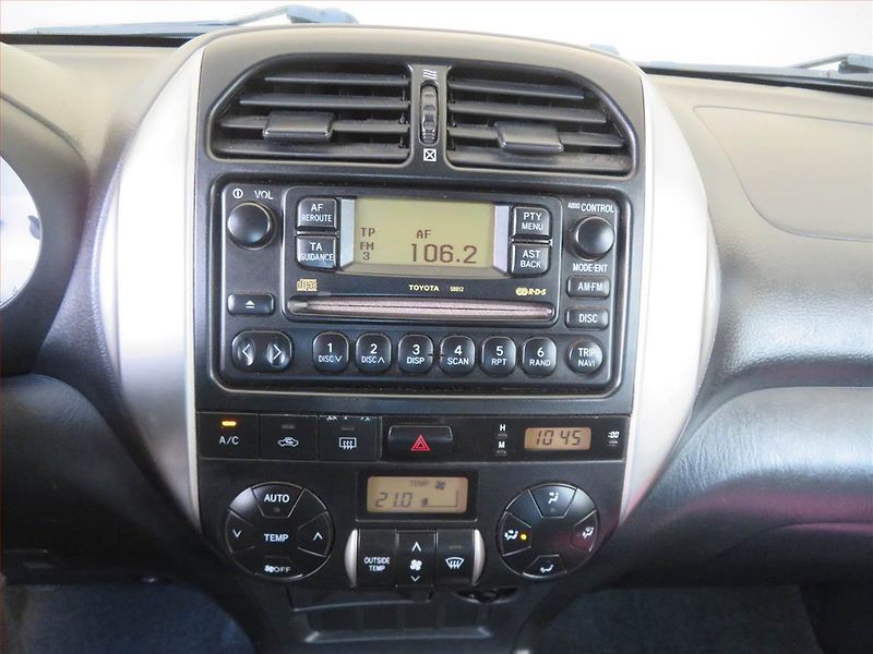 Toyota RAV4 (2005) 2.0 D-4D , 4X4, Serv.kniha - fotka 12 z 15