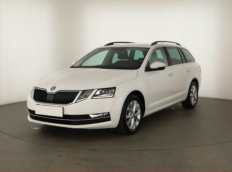 Škoda Octavia (2018) Style 1.6 TDI, Automat, Navi - fotka 2 z 14