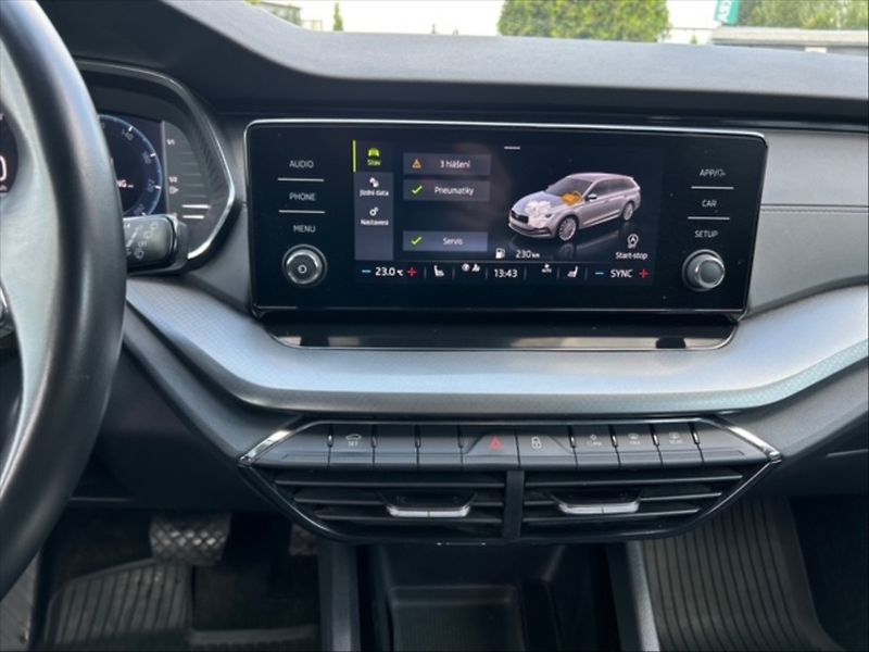 Škoda Octavia 2,0 TDI Ambition 4x4 DSG - fotka 10 z 11