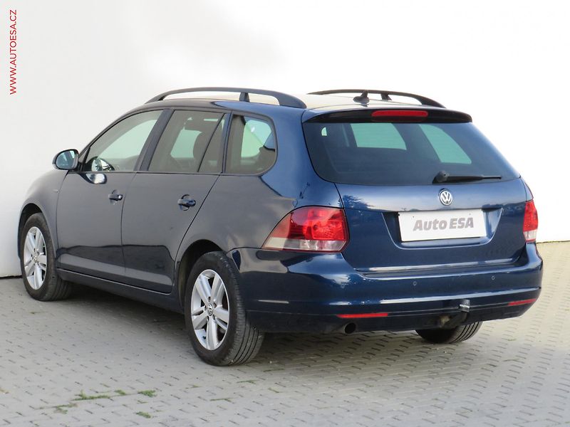 Volkswagen Golf (2013) 1.6TDi, 1.maj, AC, TZ, navi - fotka 6 z 20