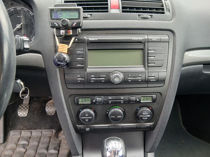 Škoda Octavia 1.9 TDI, přeskočené rozvody - fotka 16 z 18