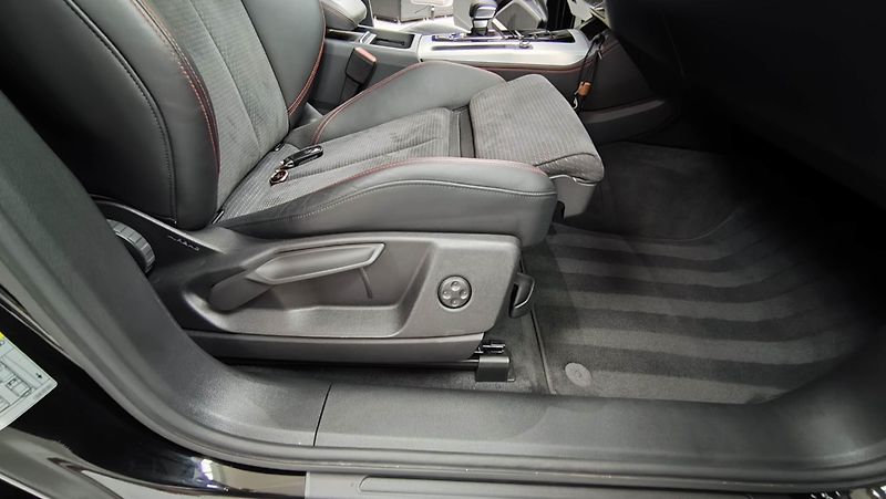 Audi Q5 (2023) Sportback S-line, B&O, Quattro - fotka 76 z 95