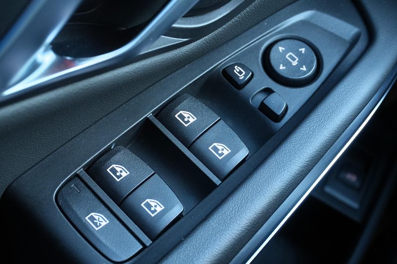 BMW M3 Competition xDrive, Ventilace - fotka 26 z 39