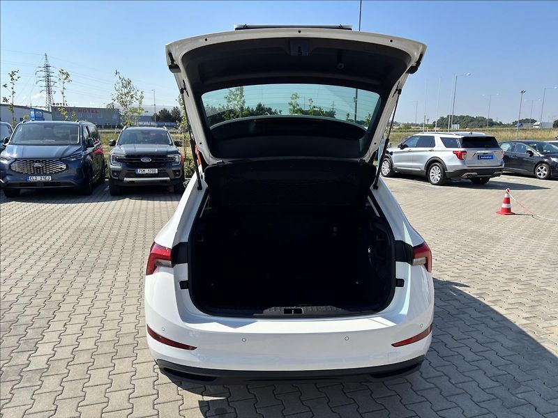 Škoda Scala 1,0 TSI 81kW Style - fotka 10 z 39