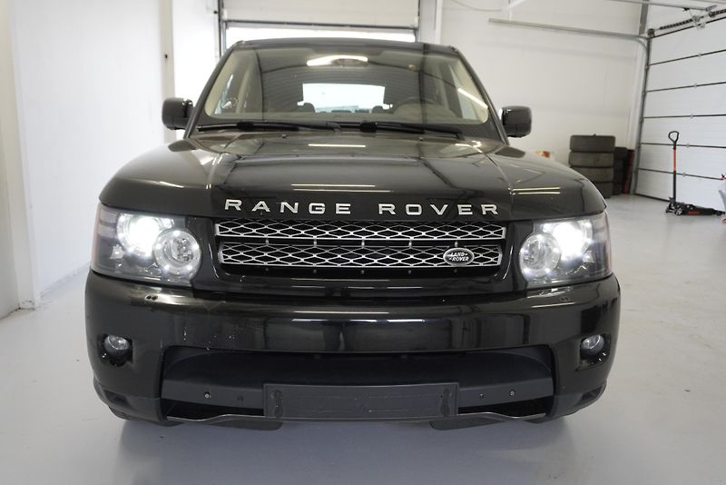 Land Rover Range Rover Sport 3,0 TDV6 4WD AUTOMAT - fotka 2 z 39