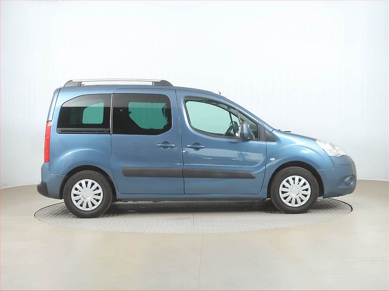 Citroën Berlingo (2011) 1.6 HDi, 5Míst - fotka 6 z 14