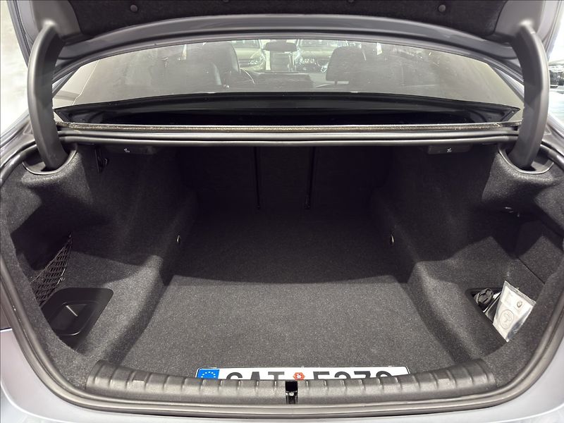 BMW Řada 5 3,0   540i LUXURY M-PAKET HARM - fotka 29 z 40