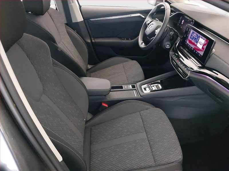 Škoda Octavia (2023) 2.0 TDI - fotka 9 z 17