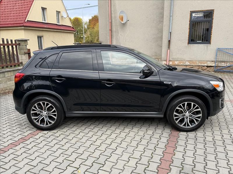 Mitsubishi ASX 1,6 TOP - fotka 2 z 24