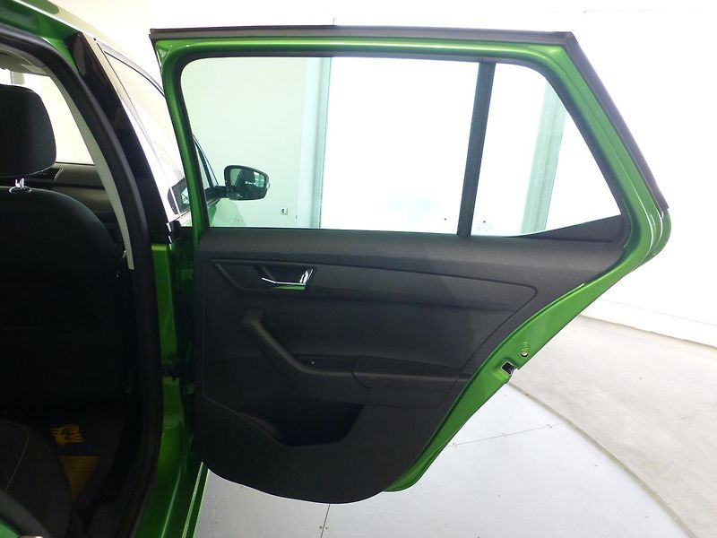 Škoda Fabia (2015) 1,2i-66KW*KLIMA**VYHŘ.SEDADLA* - fotka 20 z 26