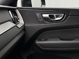 Volvo XC60 B5 AWD BLACK EDITION AUT  - náhled 30