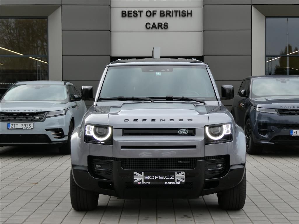 Land Rover Defender 3,0 D250 X-Dyn SE,1.maj,ČR,DPH