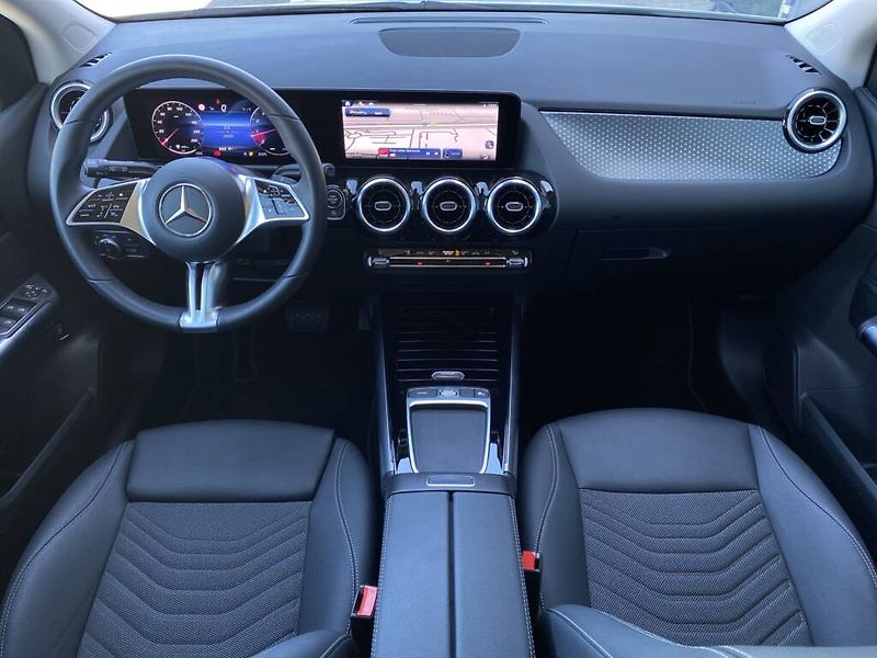 Mercedes-Benz Třídy B (2025) 200 - fotka 12 z 27