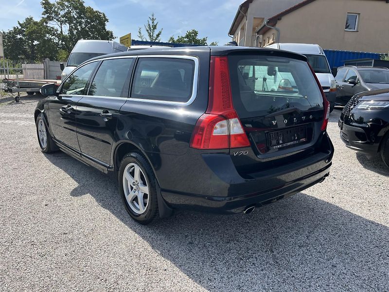 Volvo V70 (2009) 2.4D5 151KW REZERVACE! - fotka 5 z 21