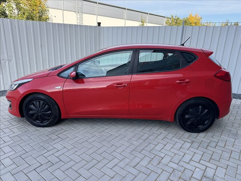 Kia Ceed 1,4 i 73kW 2.maj. původ ČR - fotka 4 z 50