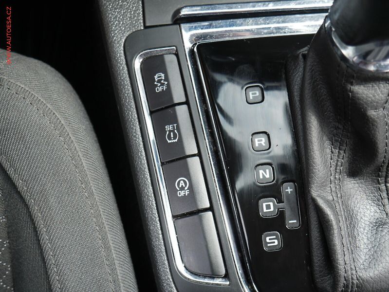 Škoda Superb (2015) 2.0 TDi, DSG, bixen - fotka 20 z 21