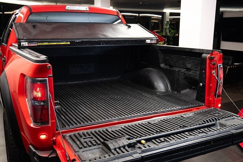 Ford F-150 6.2 SVT - fotka 21 z 24