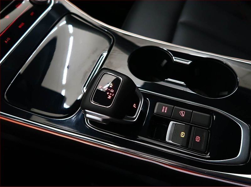 Dongfeng T5 EVO (2023) 1.5 Turbo - fotka 13 z 20