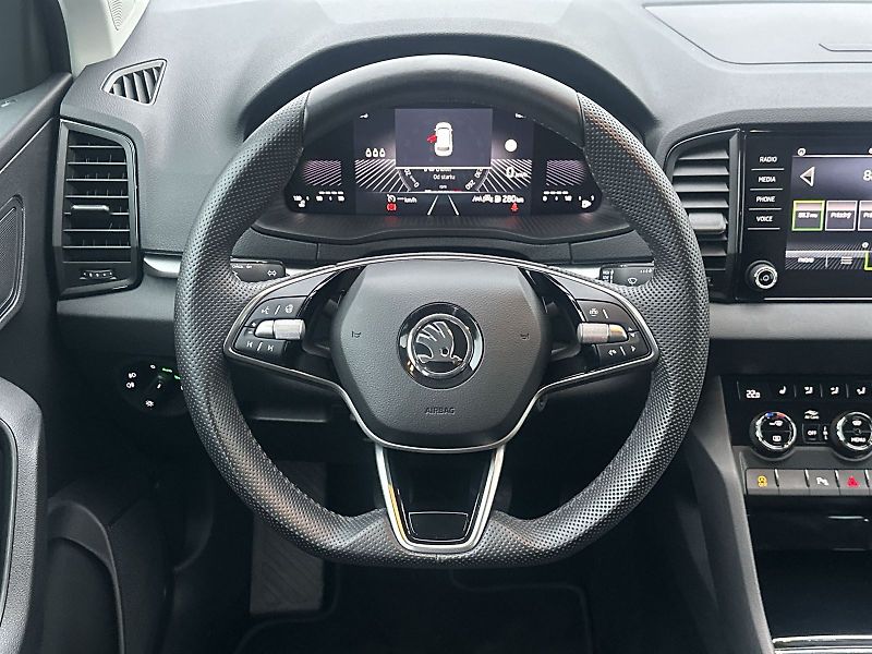 Škoda Karoq (2024) 2.0 TDI Selection Drive - fotka 6 z 34