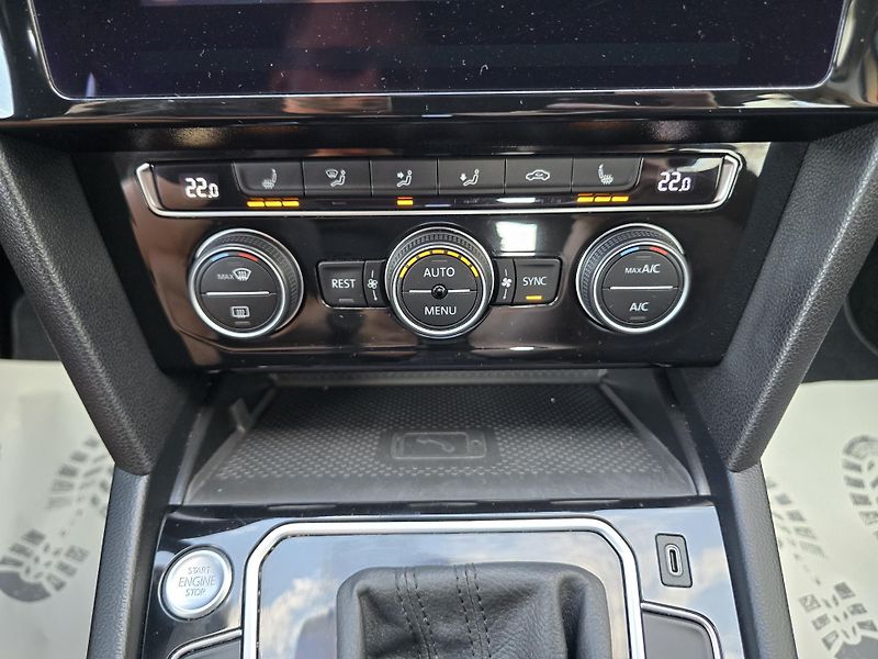 Volkswagen Passat DSG 2,0TDI BUSINESS NAVI - DPH - fotka 14 z 35