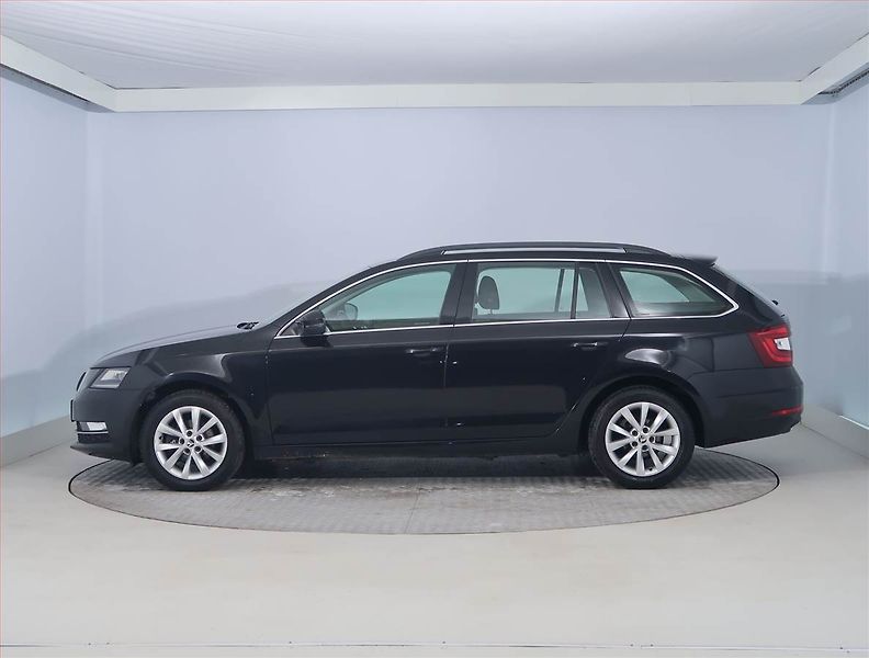 Škoda Octavia (2018) Ambition Plus 1.6 TDI, Automat - fotka 3 z 19