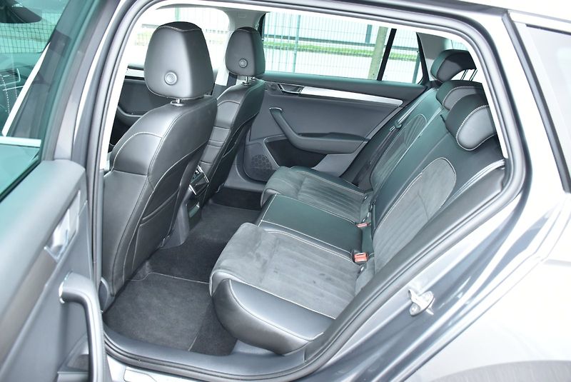 Škoda Superb (2024) Style plus 2.0 TDI 110kW DSG - fotka 27 z 34