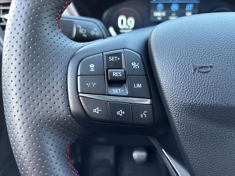 Ford Kuga 1,5 EcoBoost 111kW ST-Line X - fotka 30 z 48
